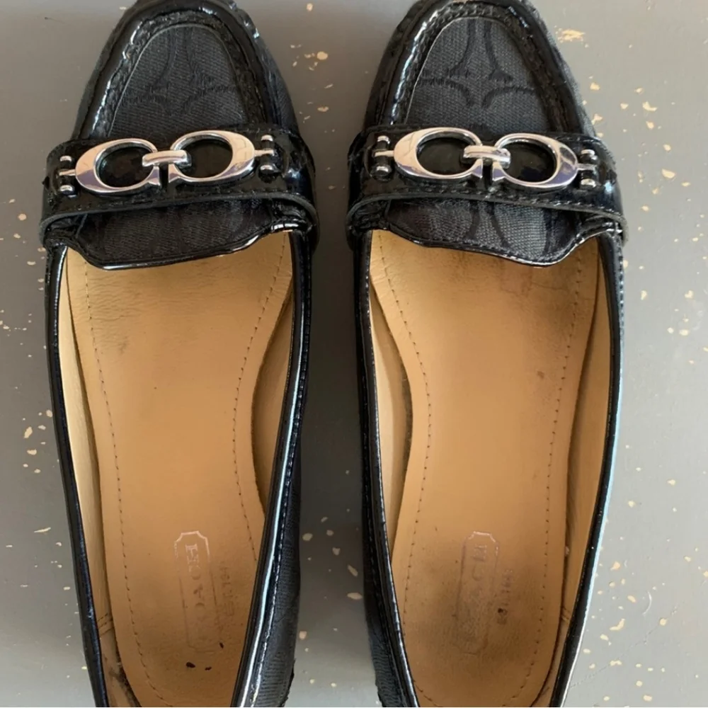 COACH Enrica Jacquard Patent Logo Flats Loafers Shoes EUC